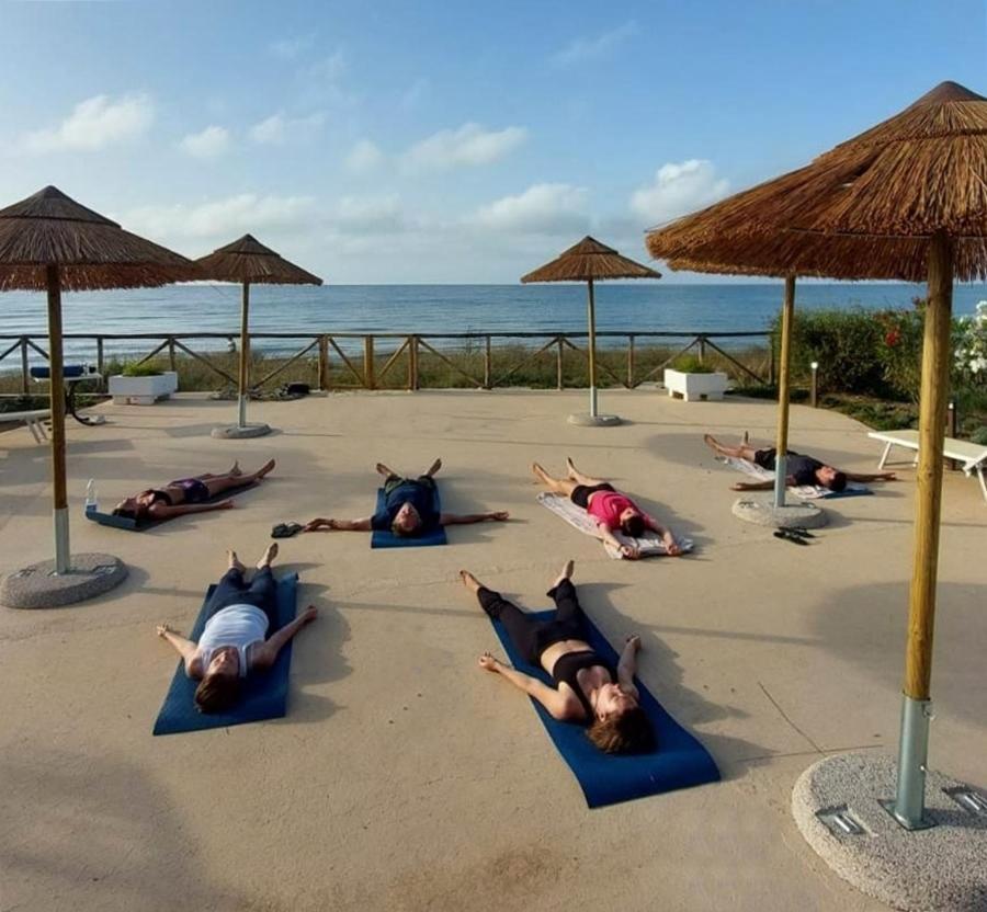 Hotel Mare Pineta Santa Margherita di Pula Esterno foto