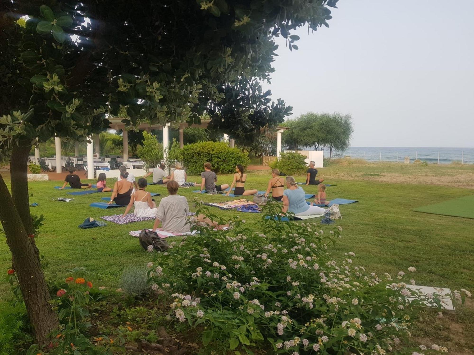 Hotel Mare Pineta Santa Margherita di Pula Esterno foto