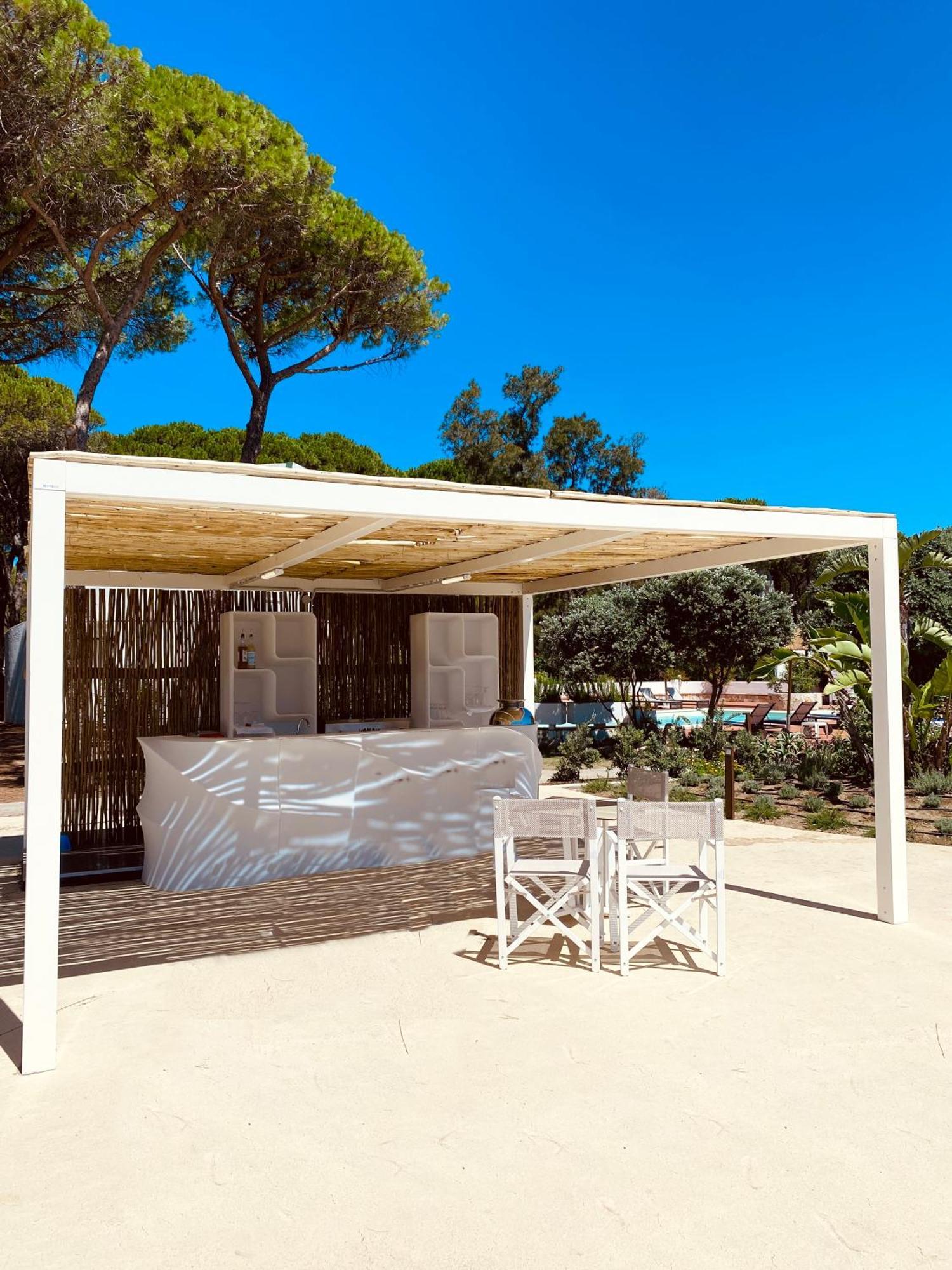 Hotel Mare Pineta Santa Margherita di Pula Esterno foto