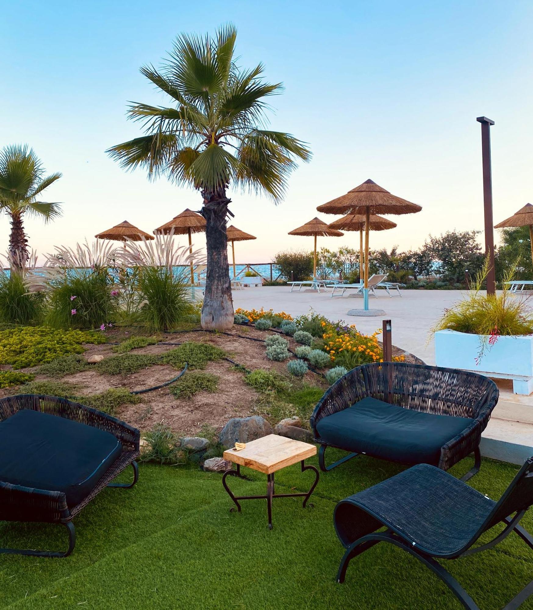 Hotel Mare Pineta Santa Margherita di Pula Esterno foto