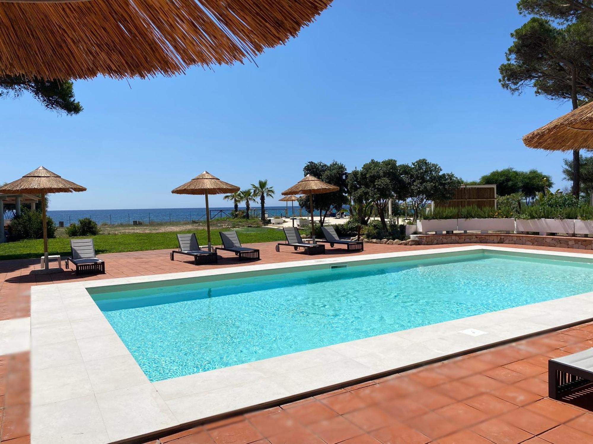 Hotel Mare Pineta Santa Margherita di Pula Esterno foto