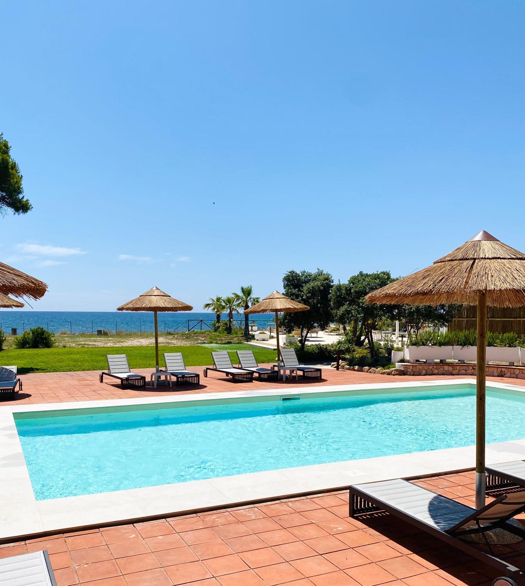 Hotel Mare Pineta Santa Margherita di Pula Esterno foto