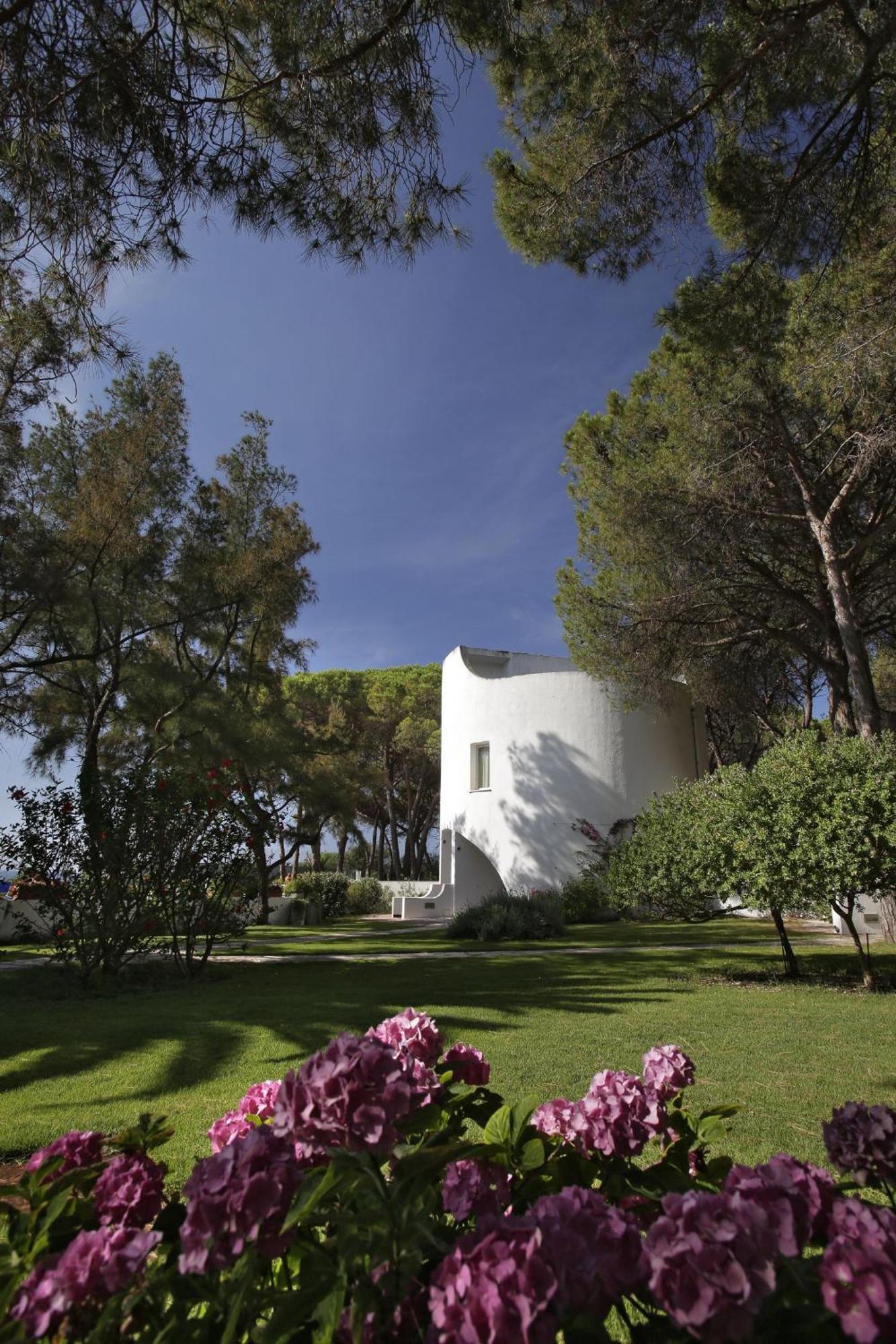 Hotel Mare Pineta Santa Margherita di Pula Esterno foto